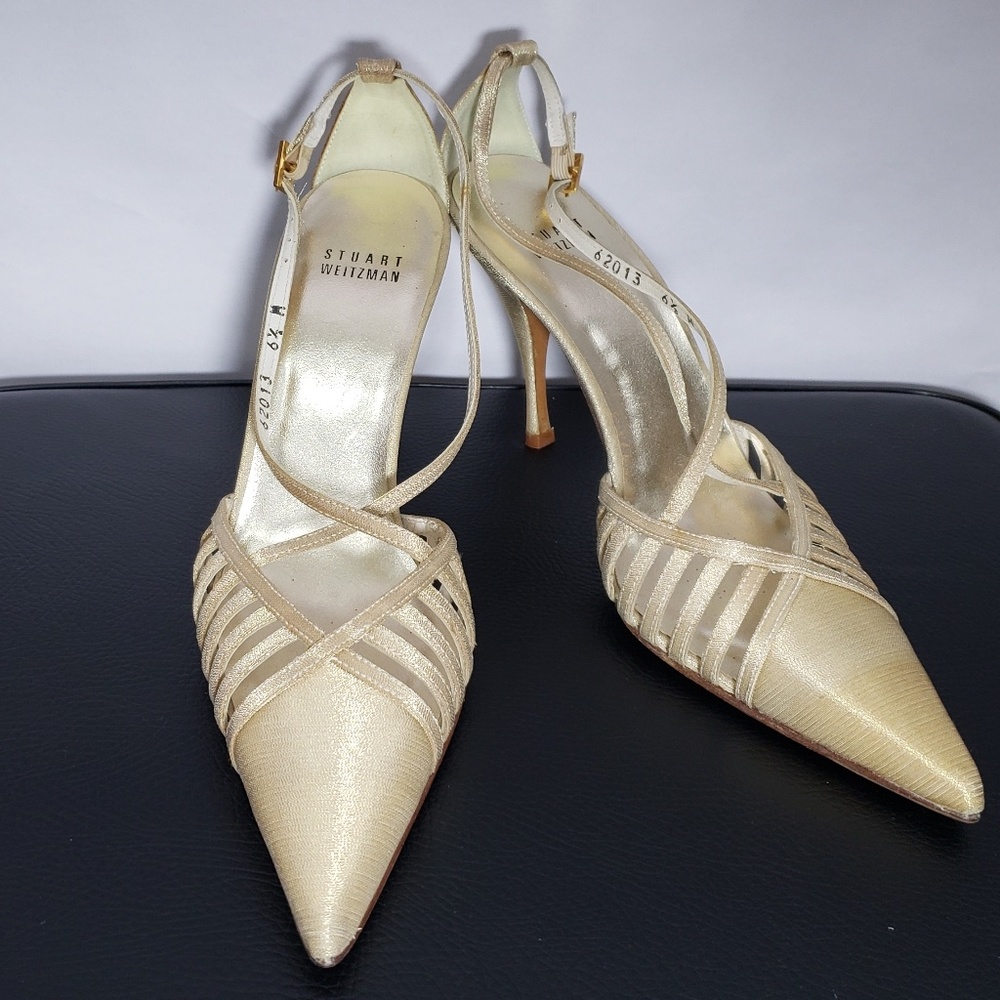 Stuart Weitzman Gold Pearl Criss Cross Heels 6.5